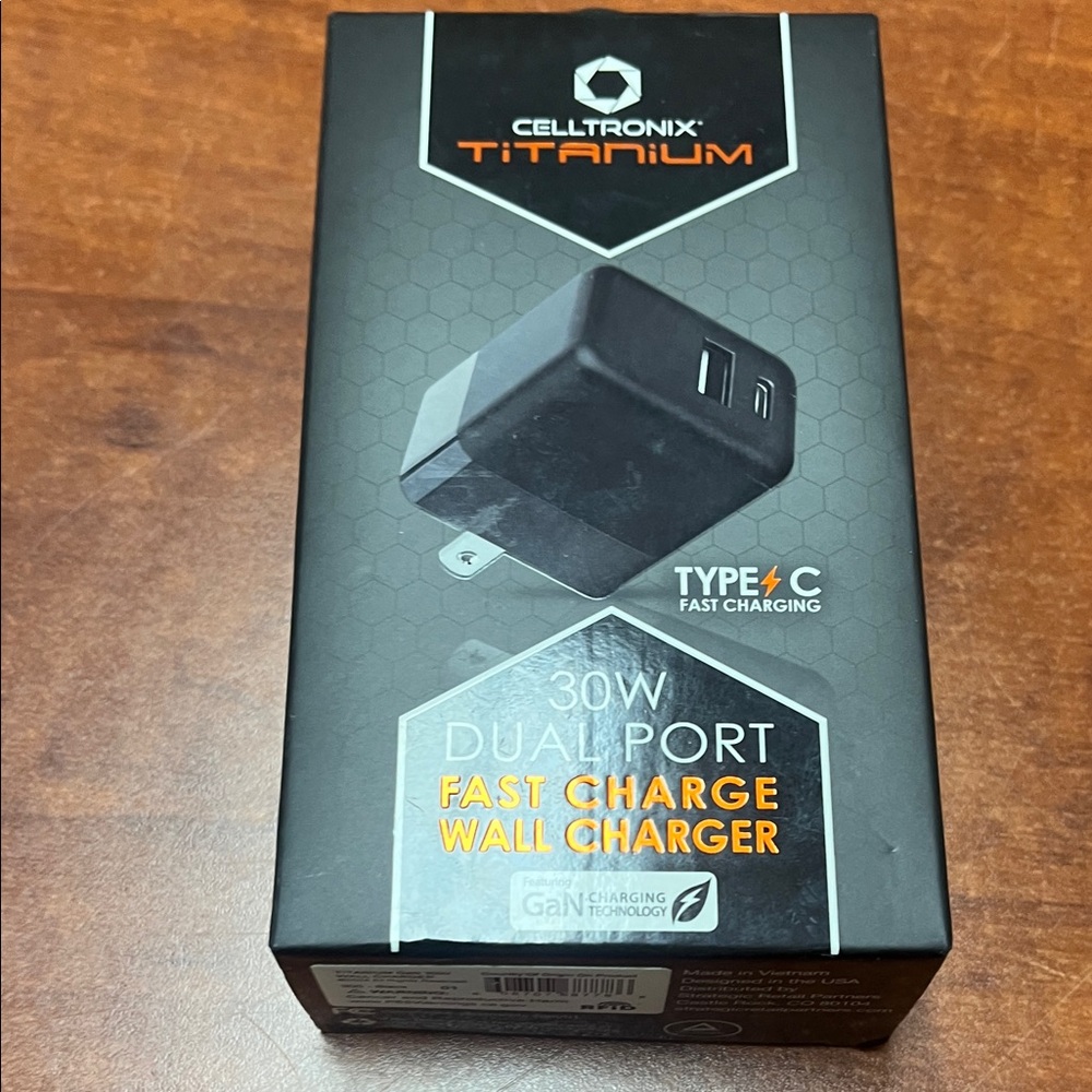 Titanium 30W Dual Port Charger - Black